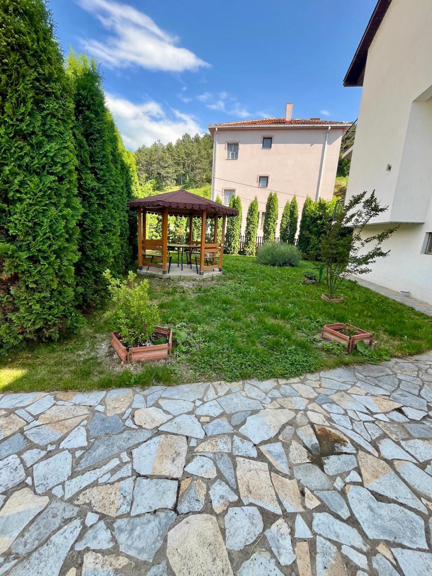 Lux Ohrid Apartment Bagian luar foto