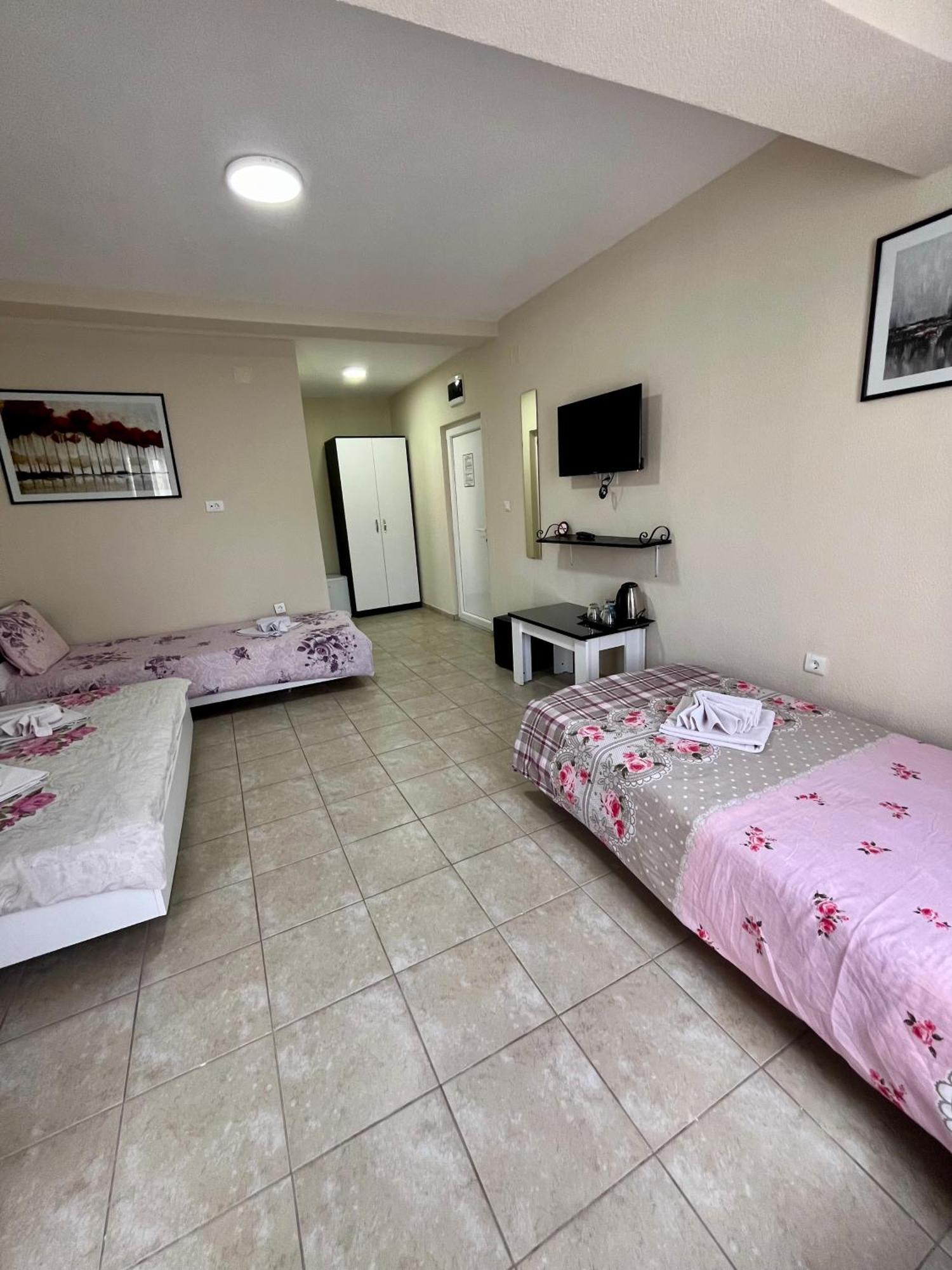 Lux Ohrid Apartment Bagian luar foto